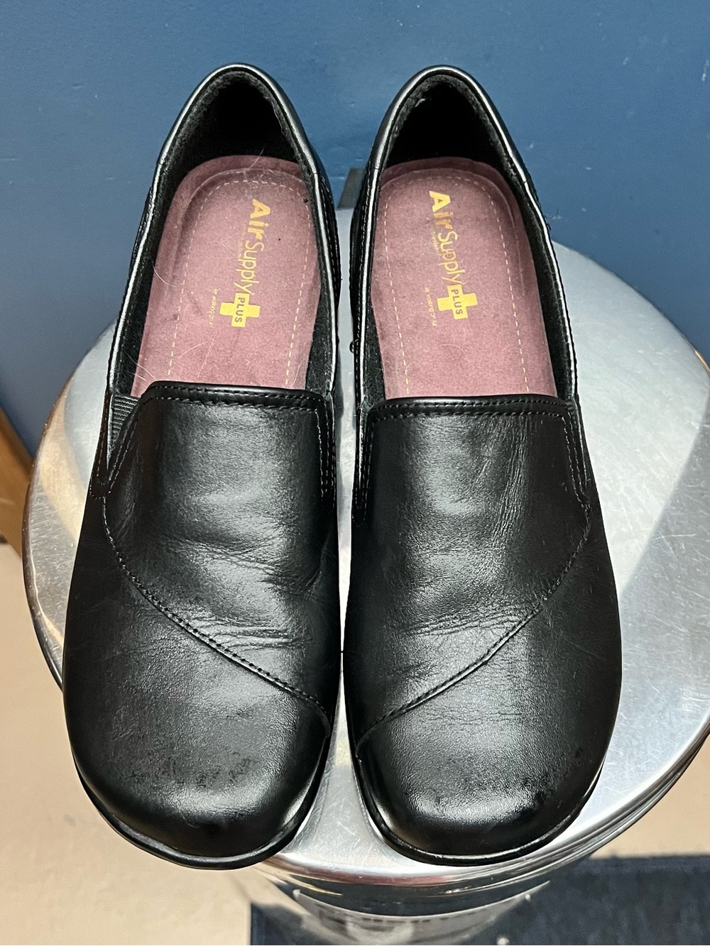 Women's Black Slip-On Comfort Loafers size 9.5